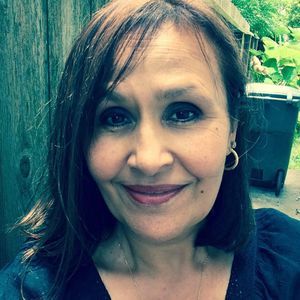 Meet your Posher, Elizabeth